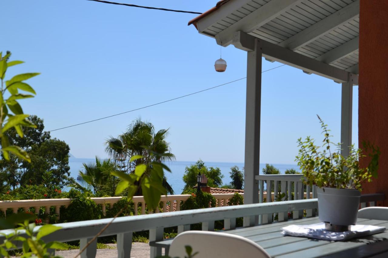 Mihaila Seaside: 2 Bedroom Bungalows Kefalonia Spartia  Exteriör bild