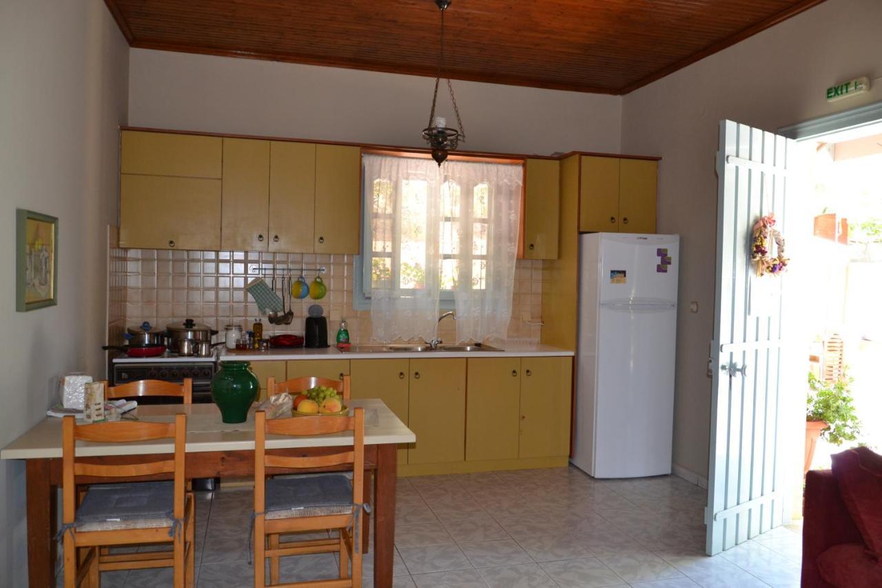 Mihaila Seaside: 2 Bedroom Bungalows Kefalonia Spartia  Exteriör bild